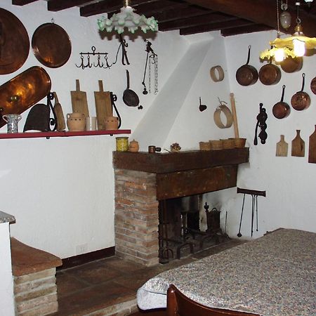 Sassi Bianchi ξενώνας Sensano Εξωτερικό φωτογραφία